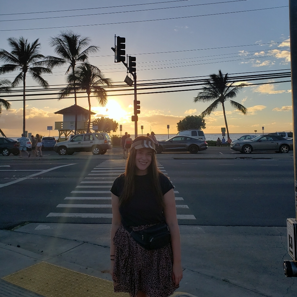 Meet your Posher, Maya